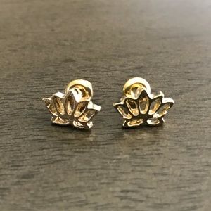 Lotus stud earrings NEW